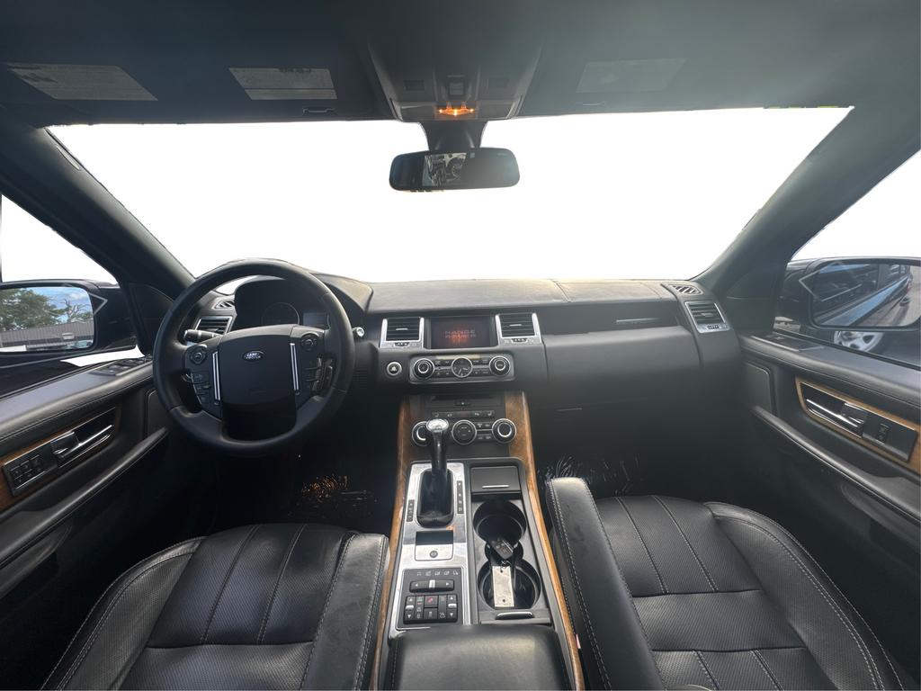 Vehicle image 21 of 22