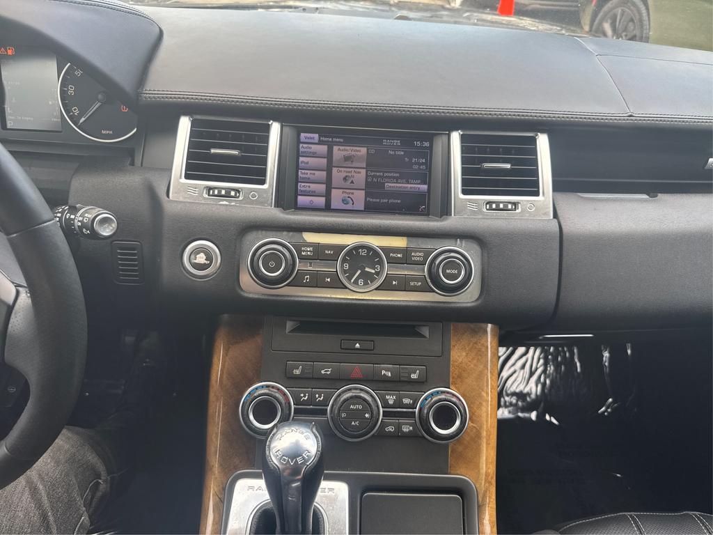 Vehicle image 14 of 22