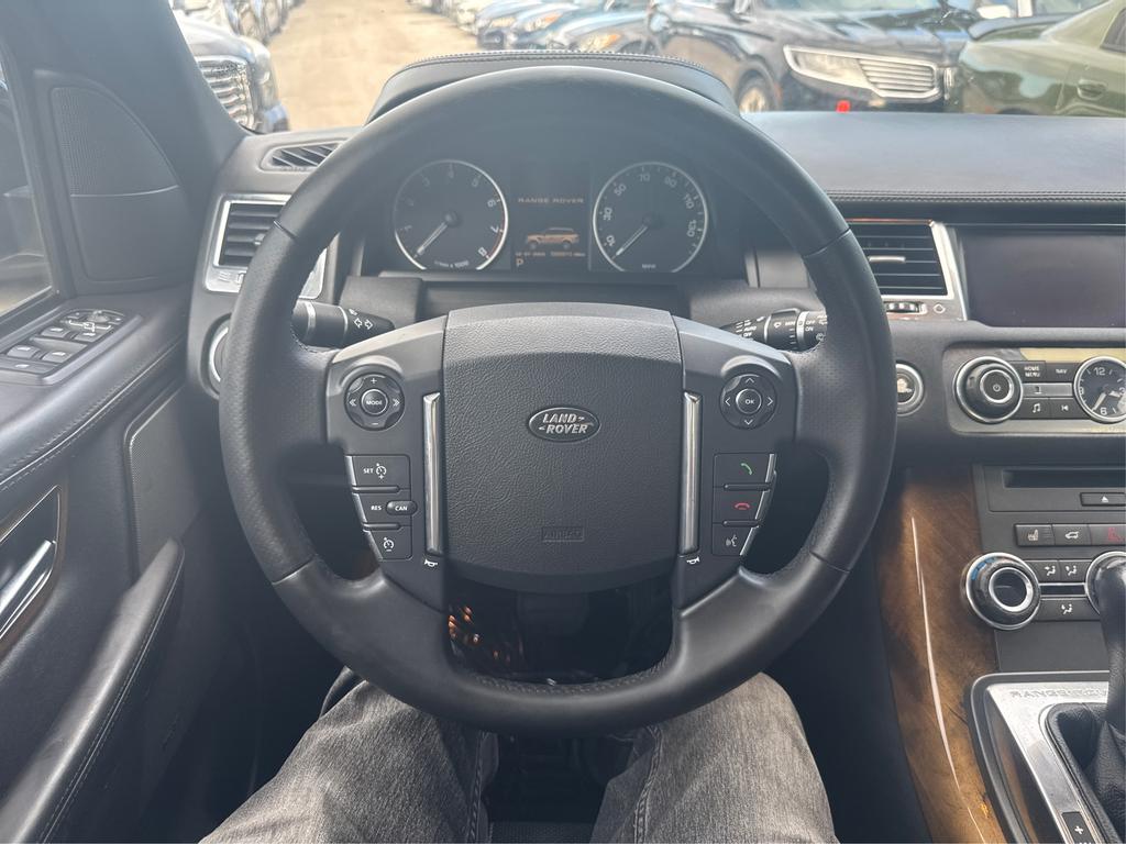 Vehicle image 10 of 22