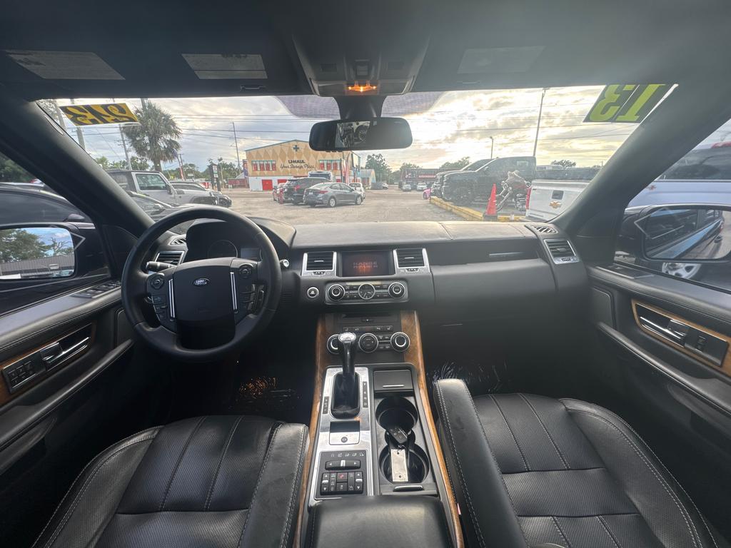 Vehicle image 20 of 22