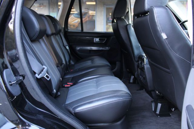 Vehicle image 22 of 31