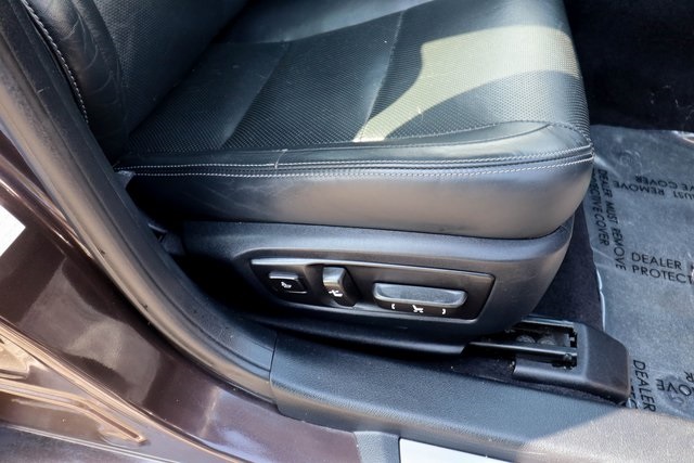 Vehicle image 39 of 78
