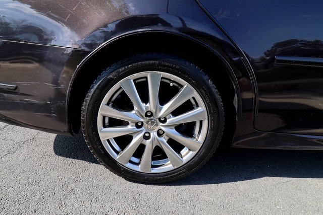 Vehicle image 24 of 78