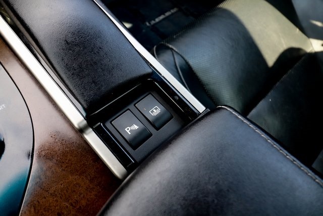 Vehicle image 55 of 78