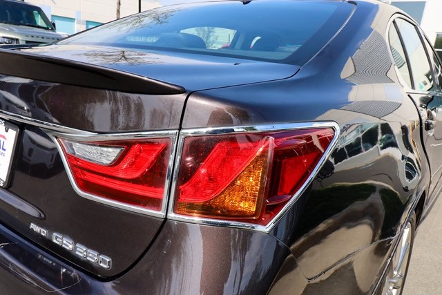 Vehicle image 21 of 78