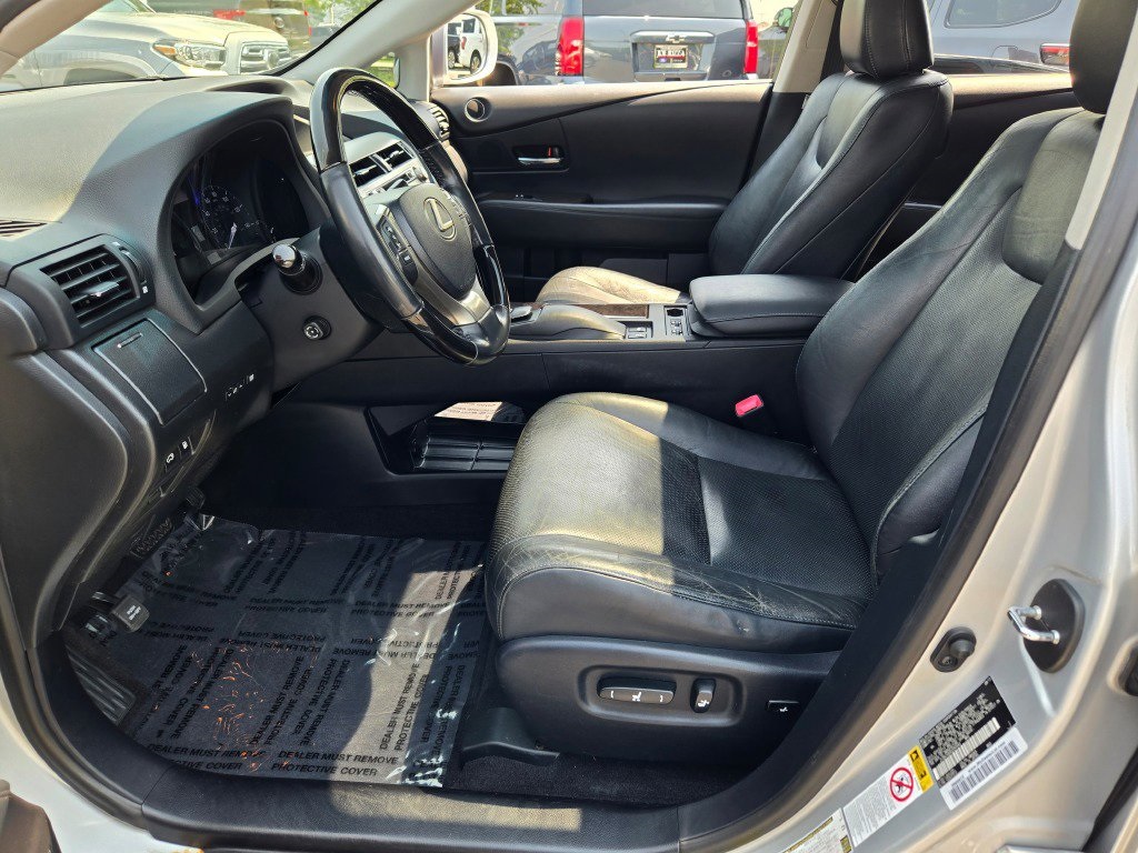 Vehicle image 21 of 37