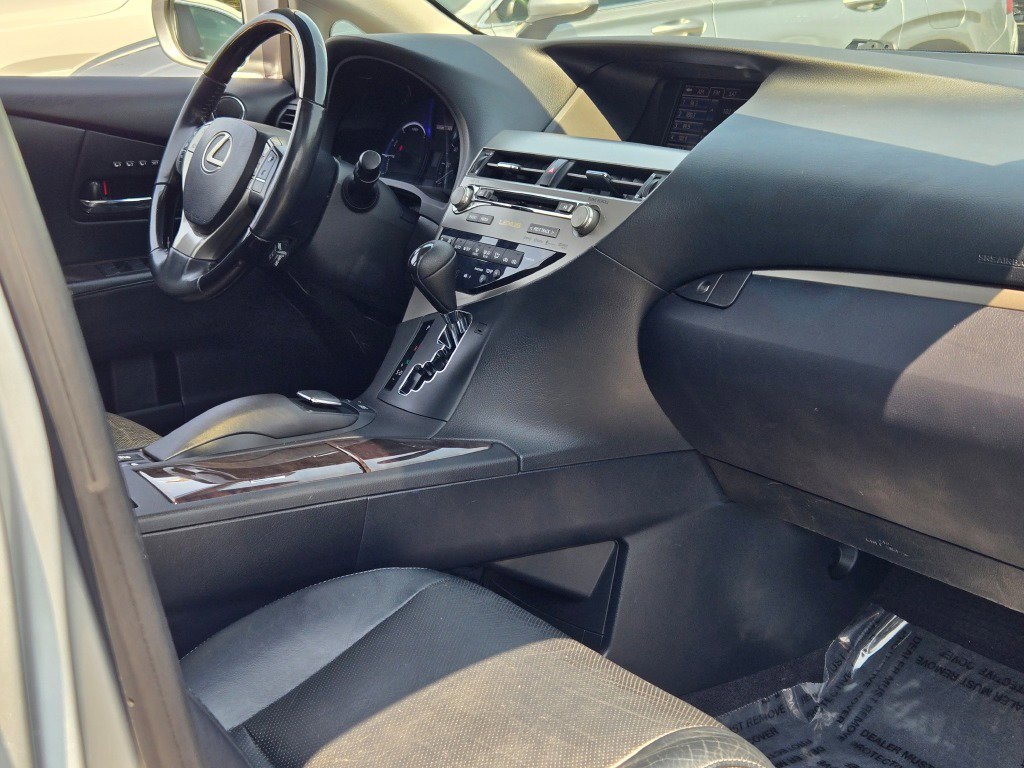 Vehicle image 10 of 37