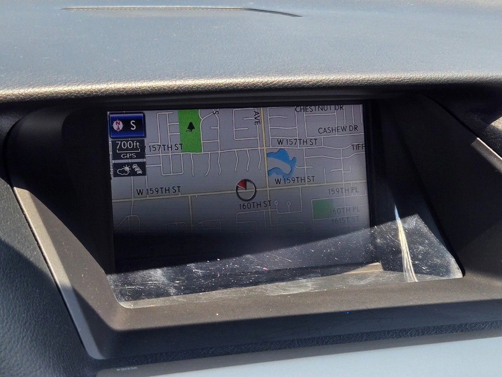 Vehicle image 32 of 37