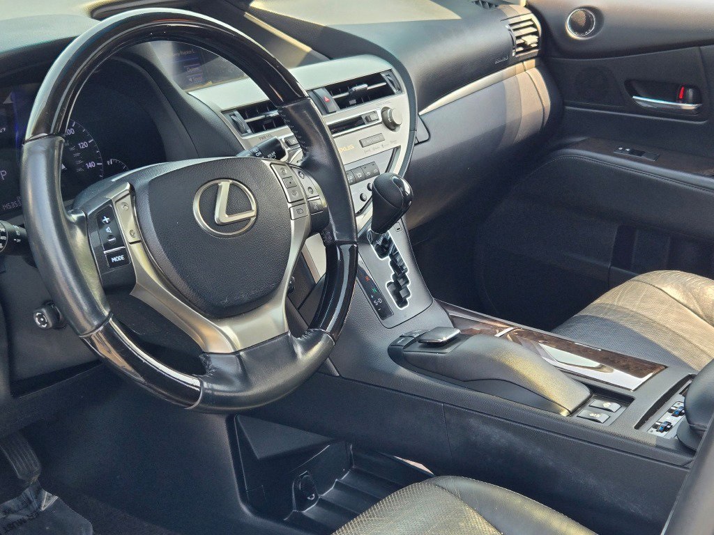 Vehicle image 23 of 37