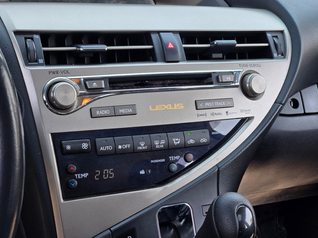 Vehicle image 27 of 37