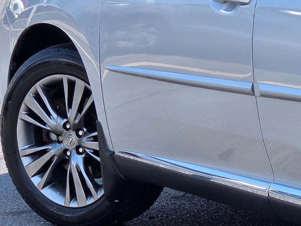 Vehicle image 16 of 37