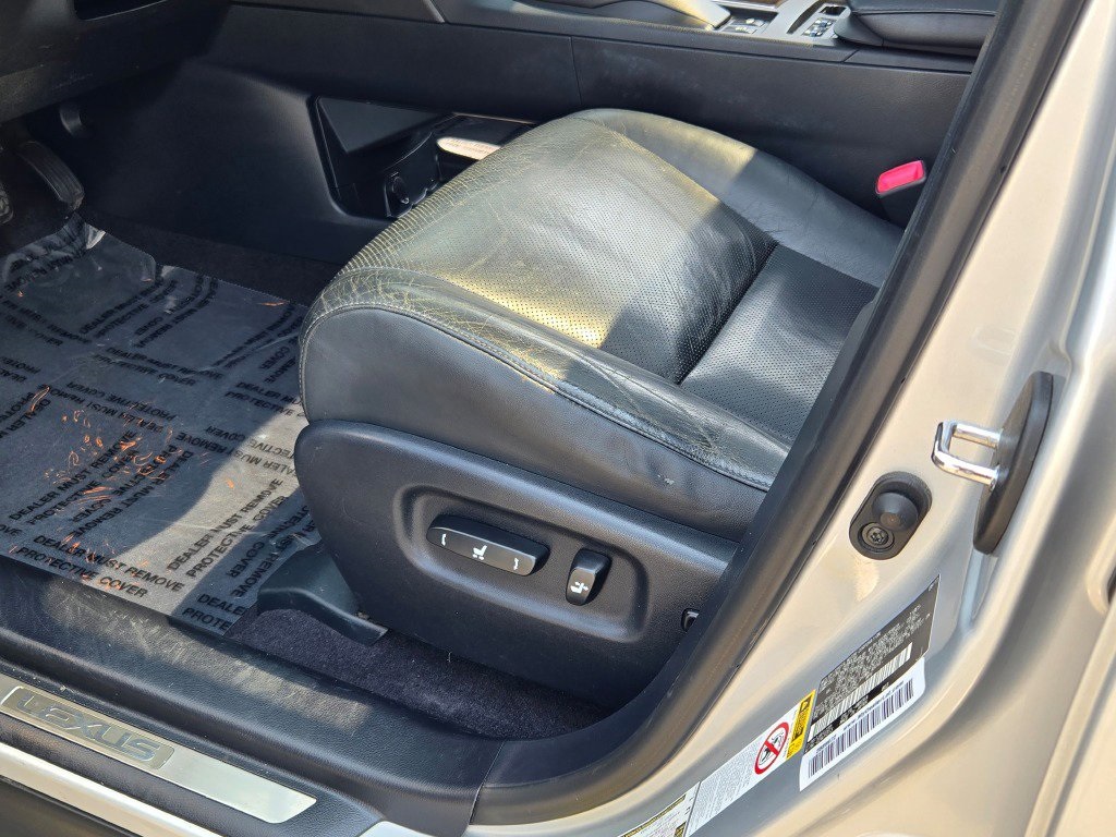 Vehicle image 22 of 37