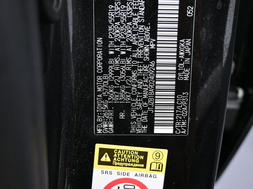 Vehicle image 40 of 70