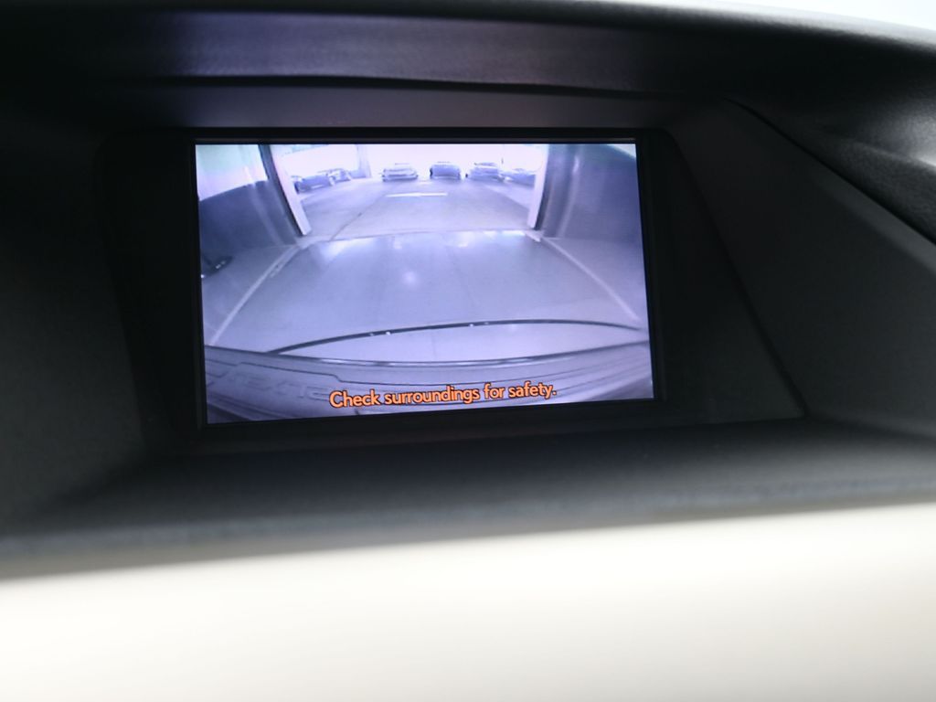Vehicle image 42 of 70