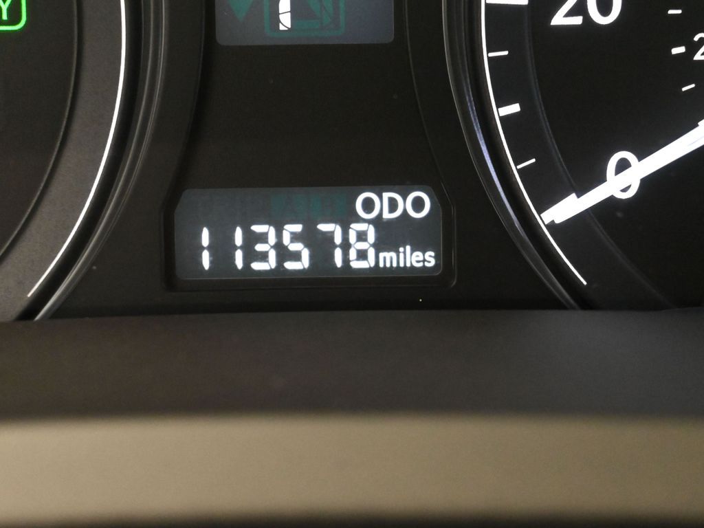 Vehicle image 50 of 70