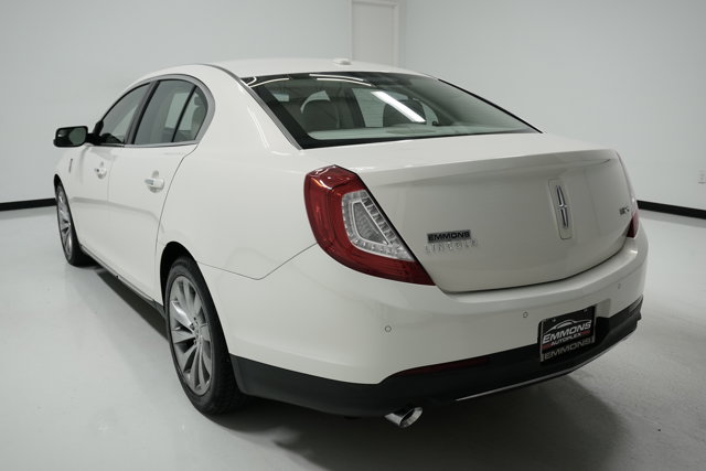 Vehicle image 5 of 28