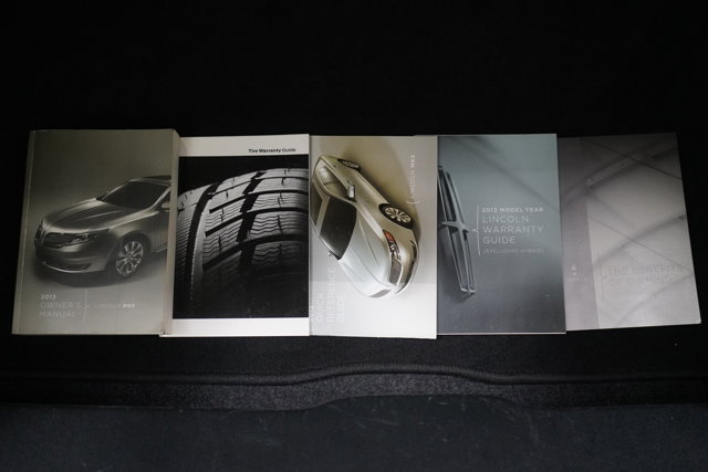 Vehicle image 22 of 28