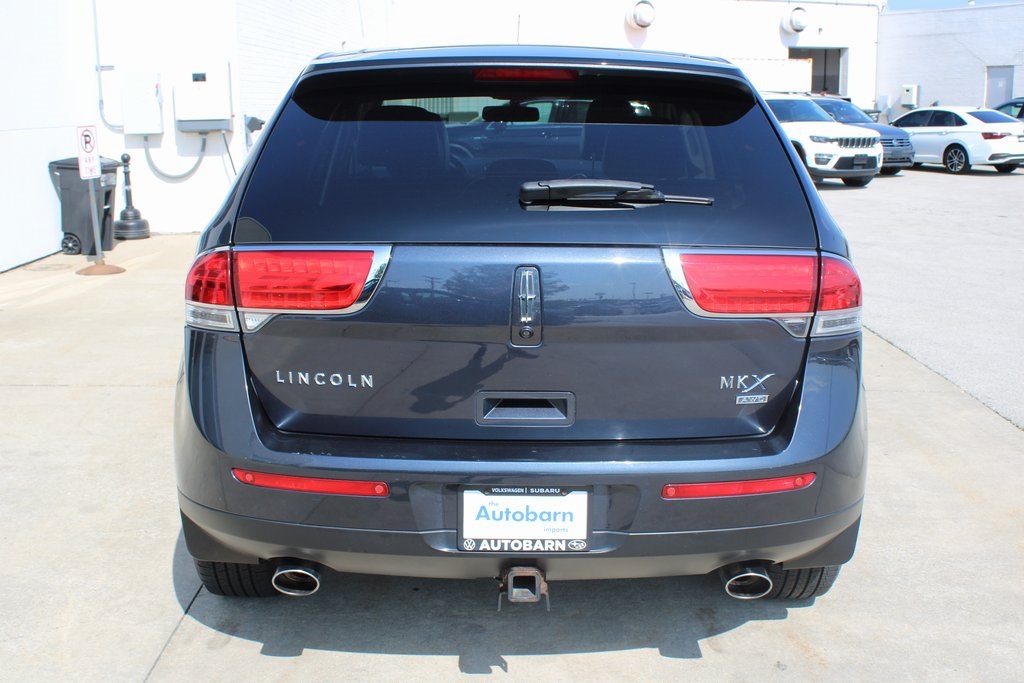 Vehicle image 4 of 31