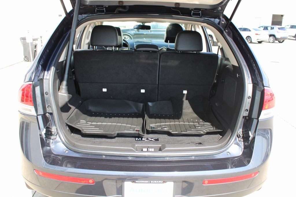 Vehicle image 8 of 31