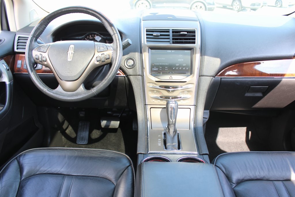 Vehicle image 13 of 31