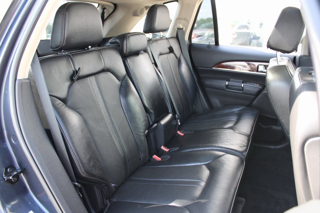 Vehicle image 9 of 31