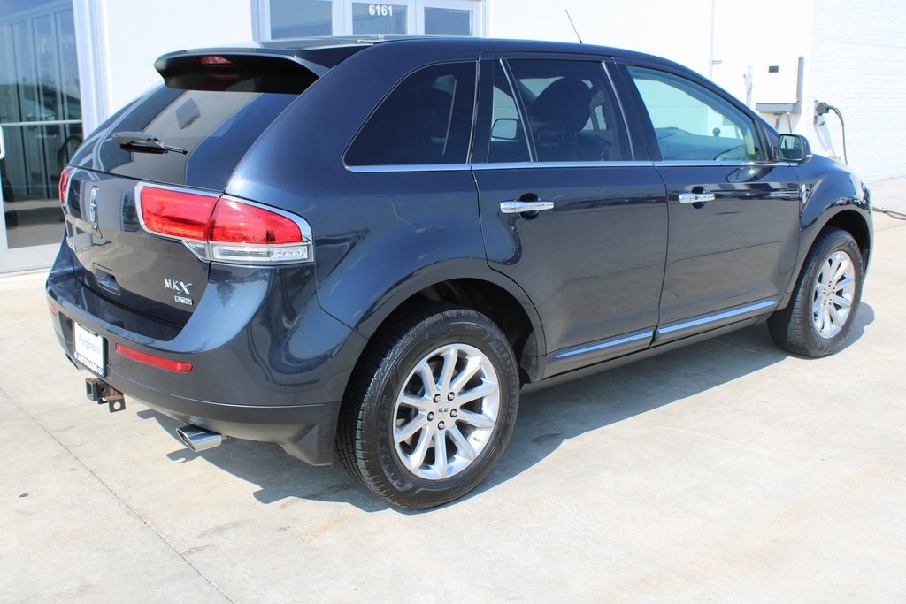 Vehicle image 3 of 31