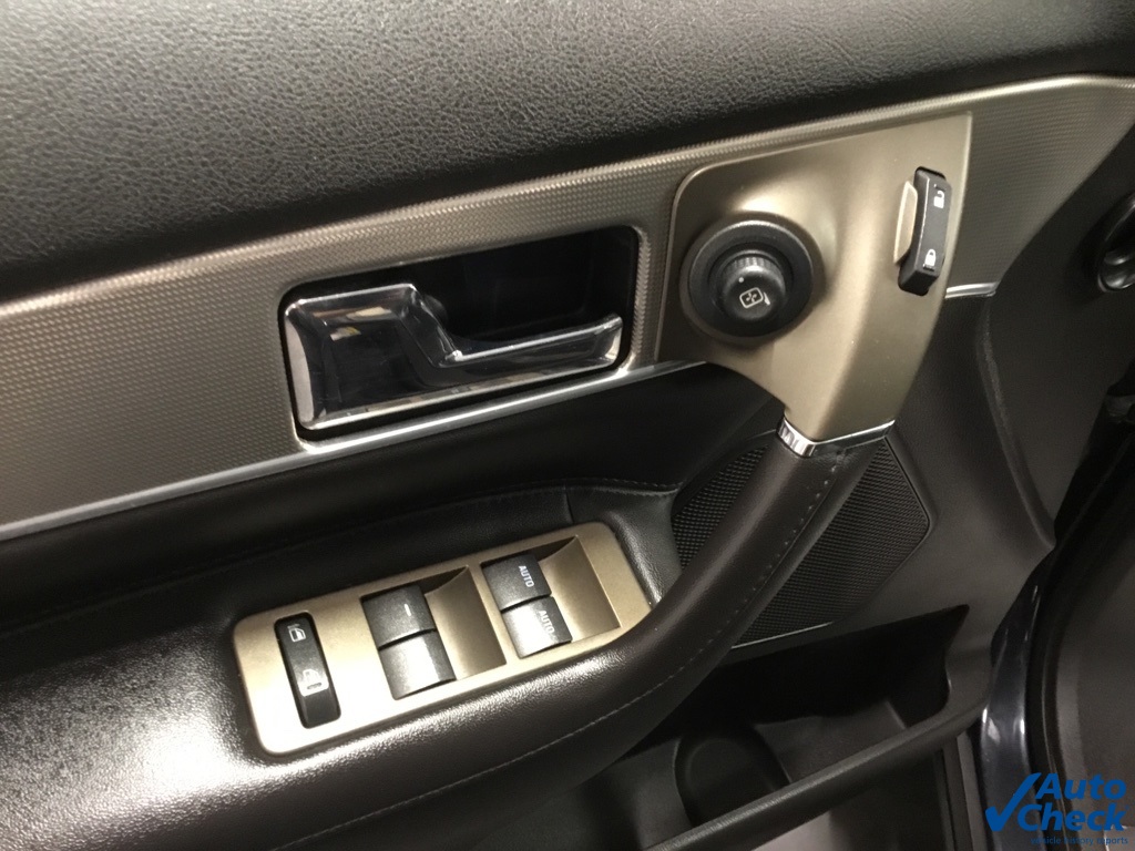 Vehicle image 23 of 56