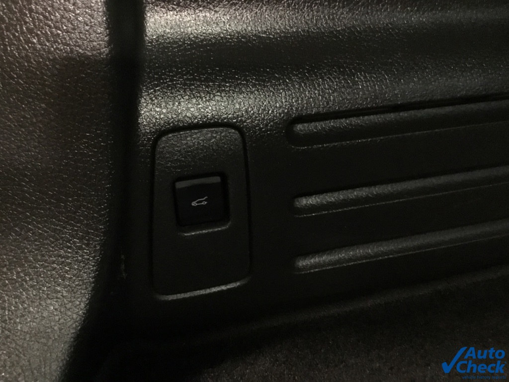 Vehicle image 13 of 56