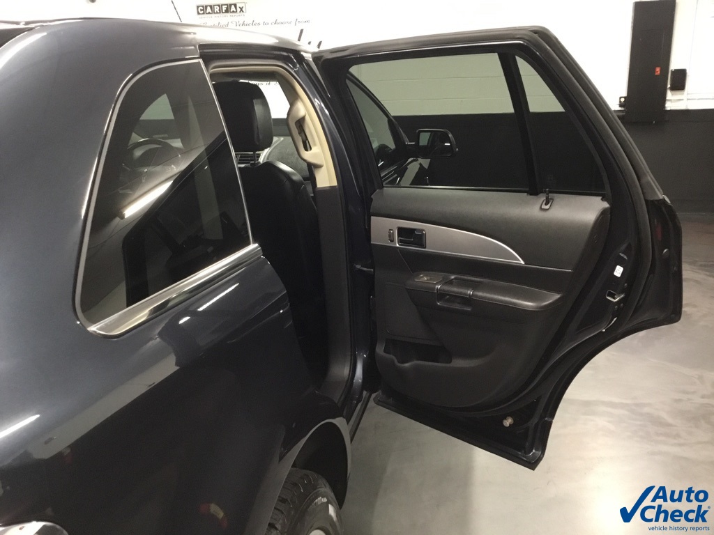 Vehicle image 37 of 56