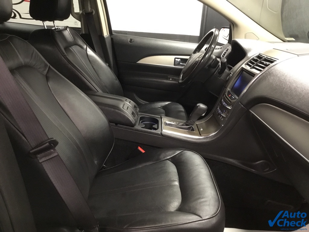Vehicle image 39 of 56
