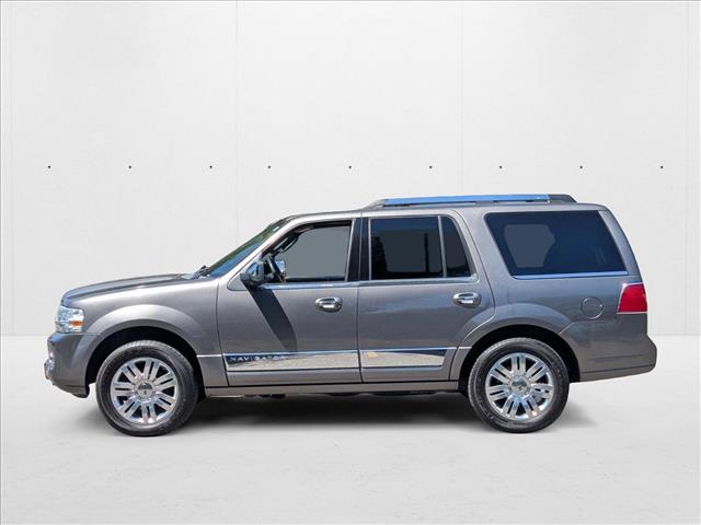 Vehicle image 8 of 28