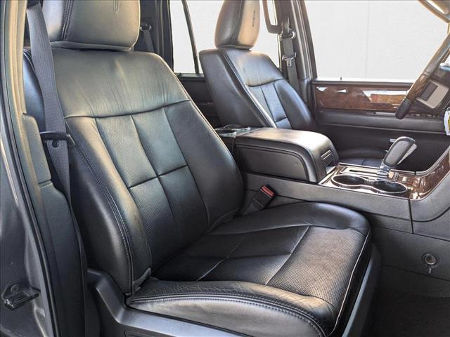 Vehicle image 11 of 28