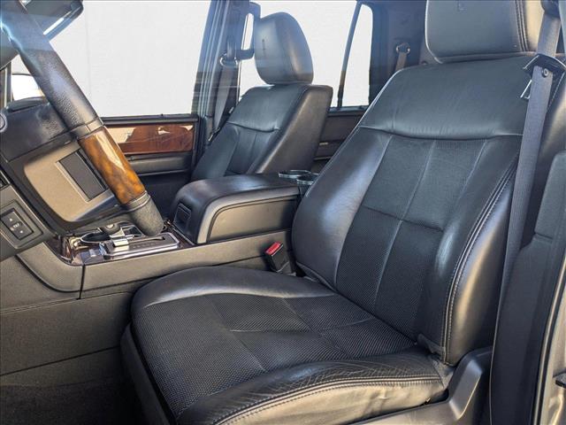 Vehicle image 13 of 28