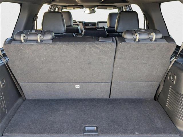 Vehicle image 10 of 28