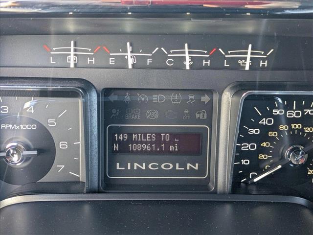 Vehicle image 18 of 28