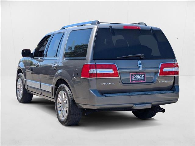 Vehicle image 7 of 28