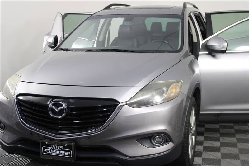 2013 Mazda CX-9 Grand Touring Image 3 of 38