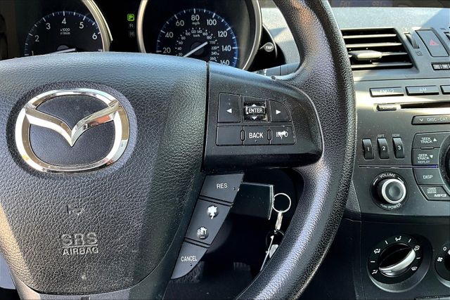 Vehicle image 18 of 32