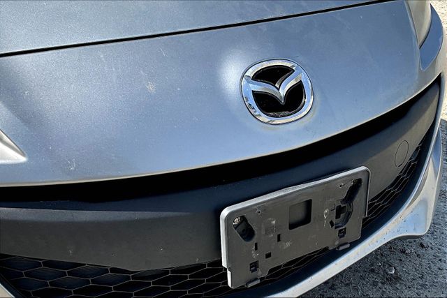 Vehicle image 26 of 32