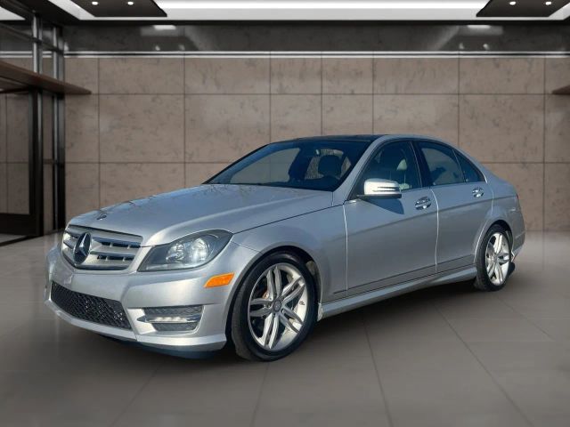2013 Mercedes-Benz C-Class 250 Luxury Image 1 of 32