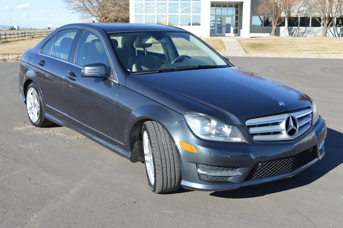 Vehicle image 4 of 43