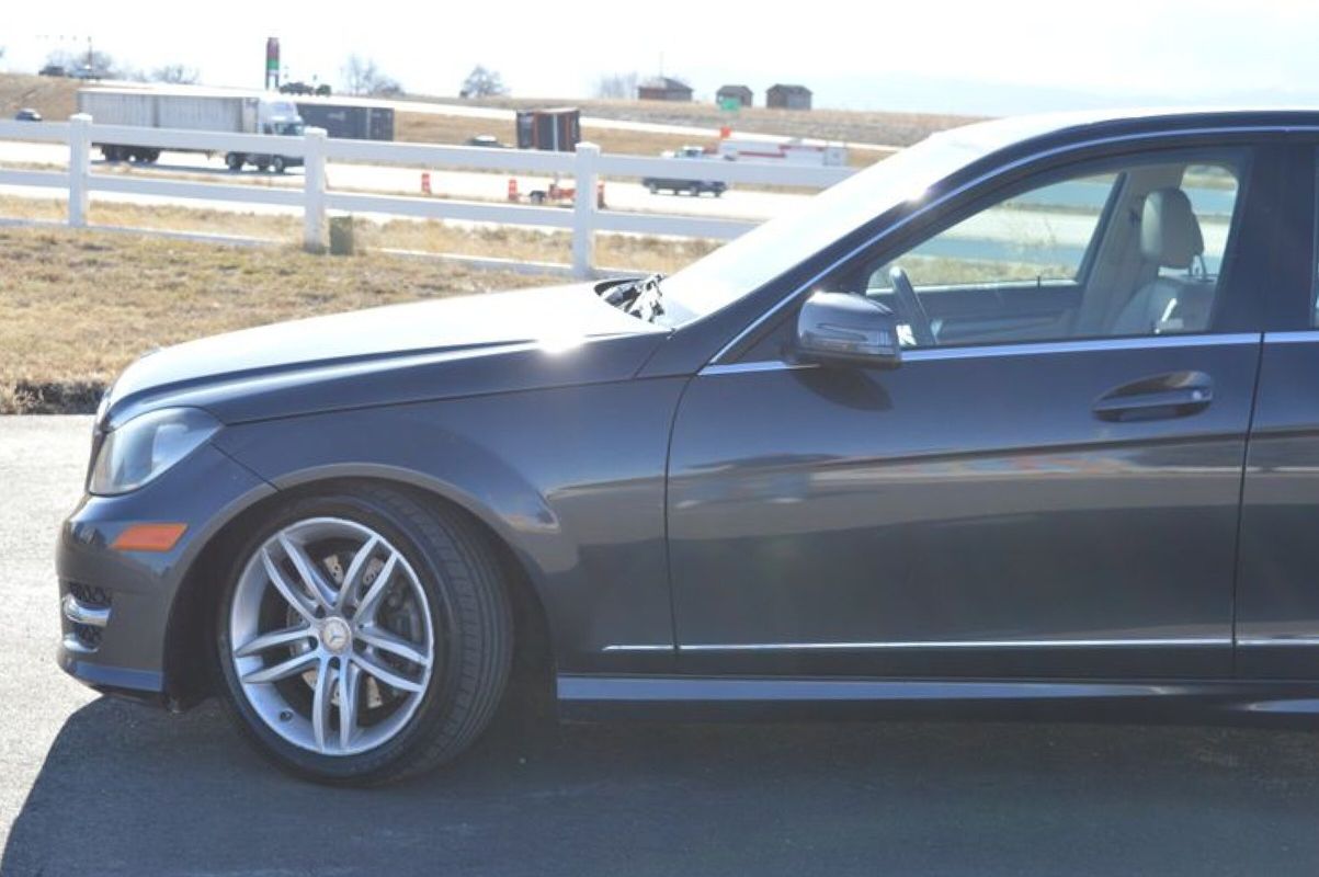 Vehicle image 12 of 43