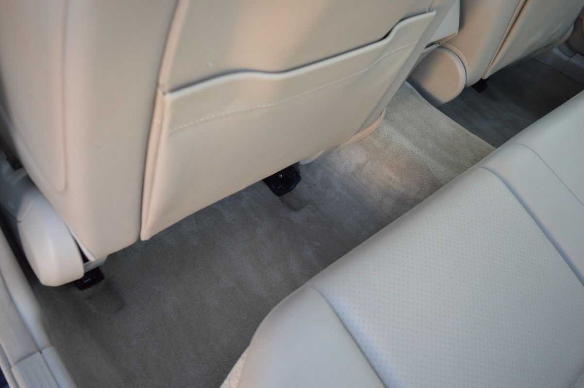 Vehicle image 41 of 43