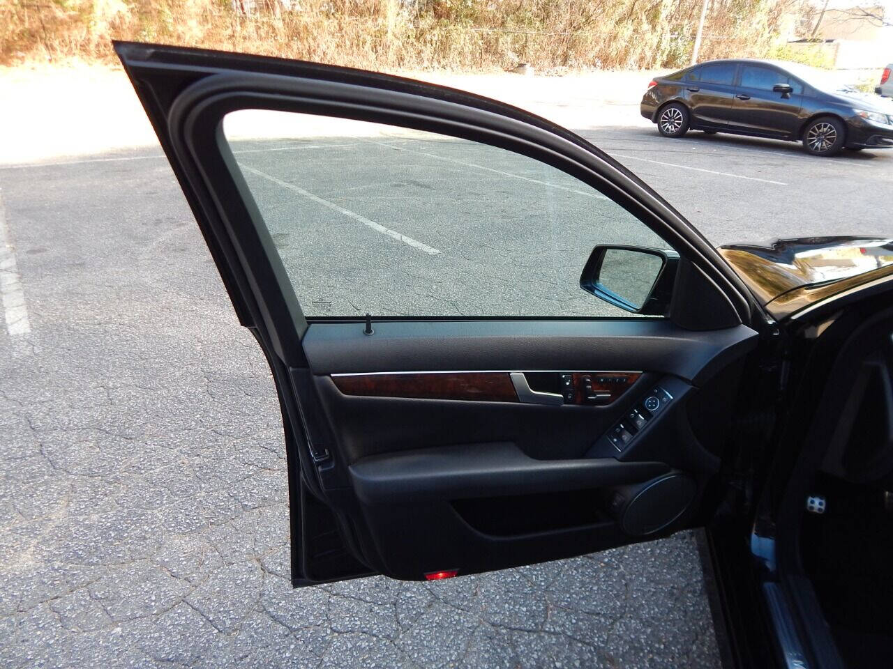 Vehicle image 14 of 55