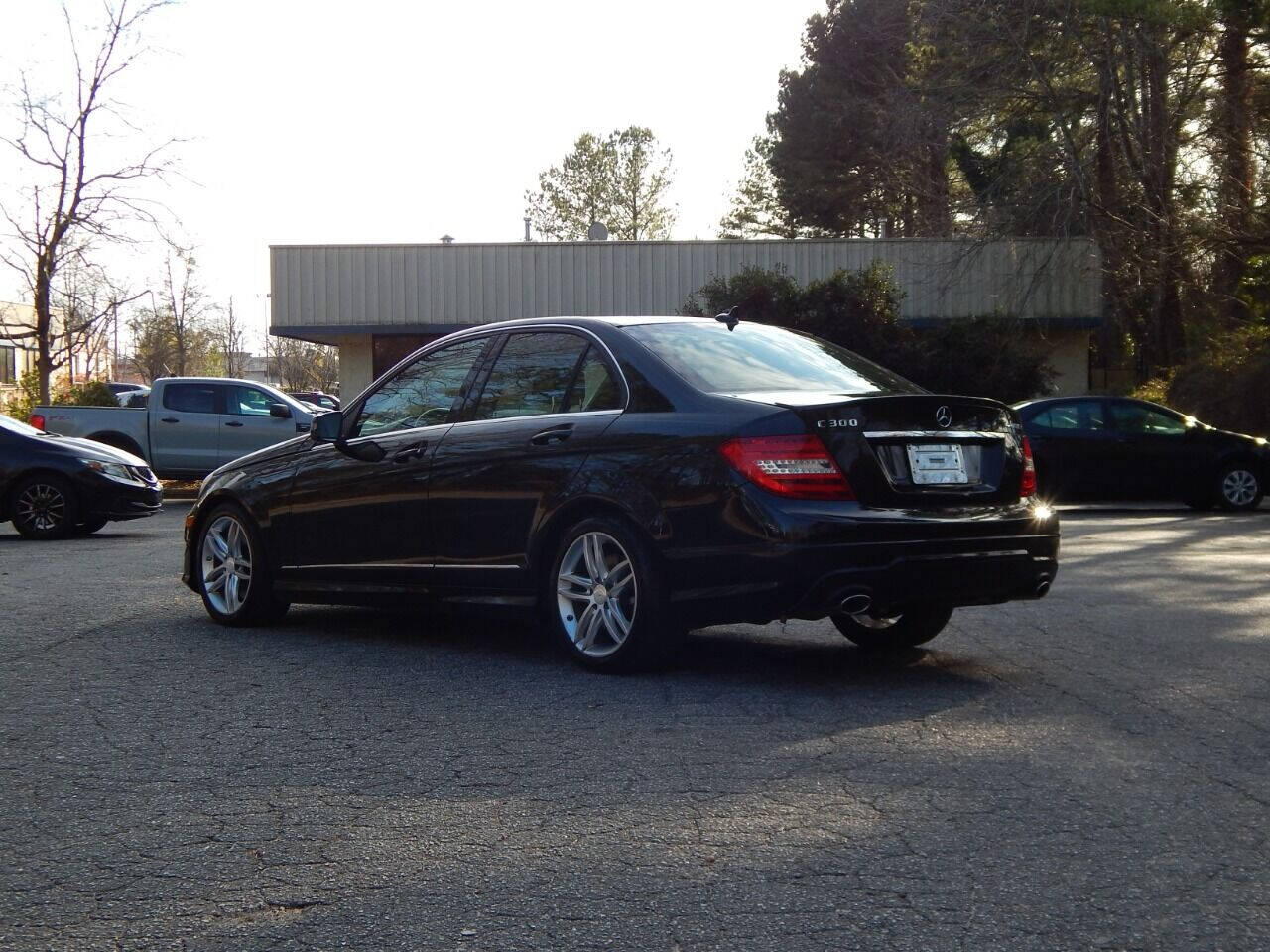 Vehicle image 8 of 55