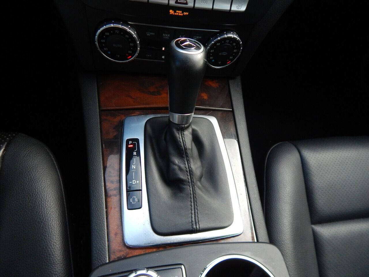 Vehicle image 33 of 55