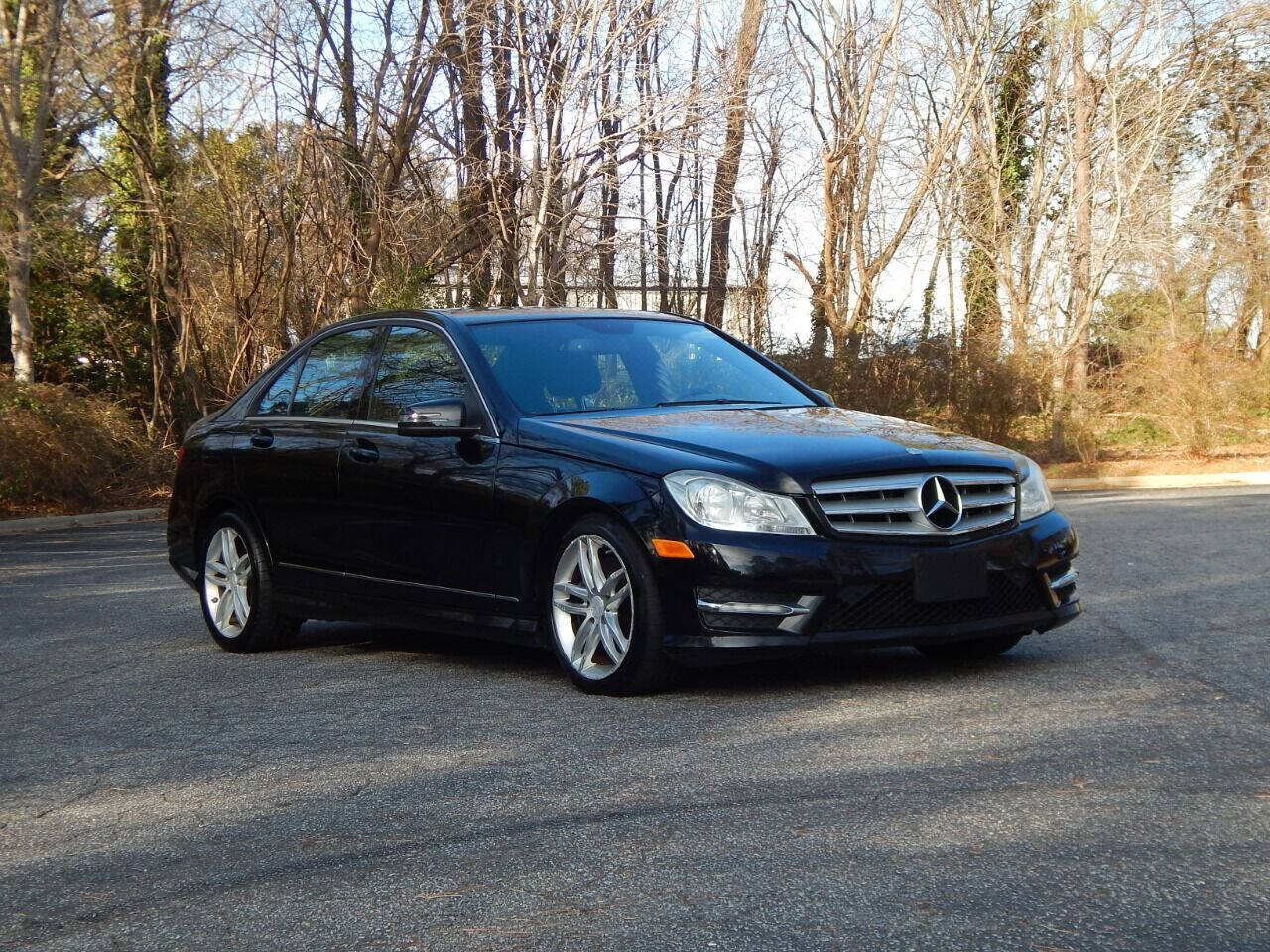 Vehicle image 4 of 55