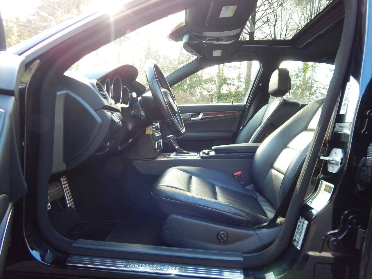 Vehicle image 16 of 55