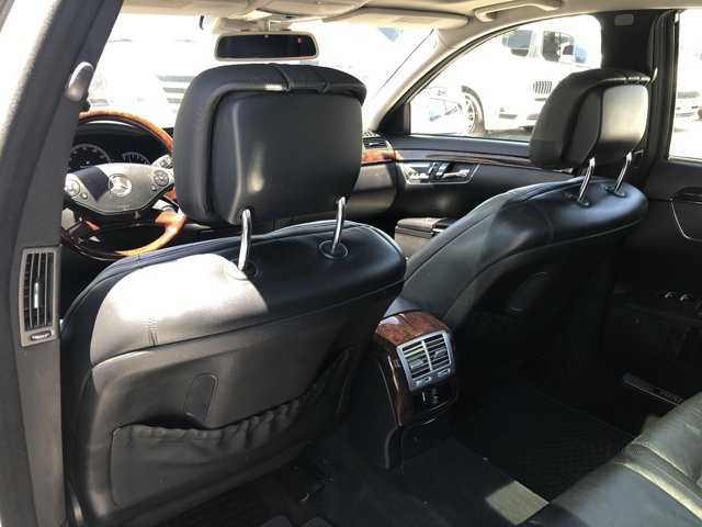 Vehicle image 14 of 18
