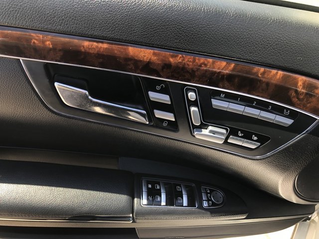 Vehicle image 7 of 18